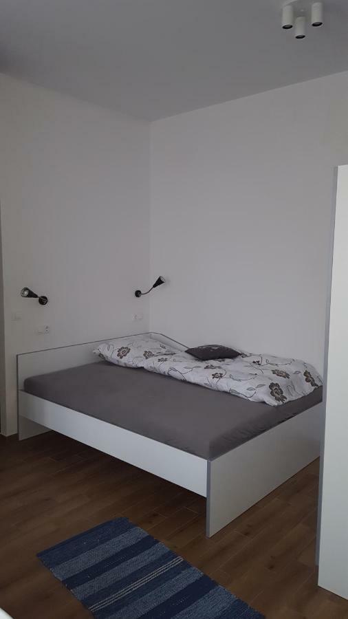Bajta Na Obzidju Apartment Maribor Bagian luar foto